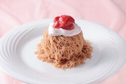いちごの生搾りアイスモンブラン