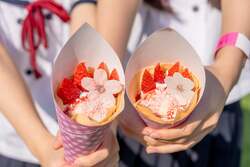 桜チョコスペシャルクレープ