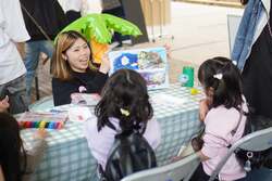 「池袋が巨大な遊び場に！サンシャインシティで20団体が集うプレーパーク開催　入場無料」の写真