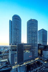 「「なんで!?」が止まらない！ でんじろう先生の実験ショーが名古屋マリオットに初上陸」の写真