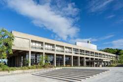 旧上野市庁舎　SAKAKURA BASE