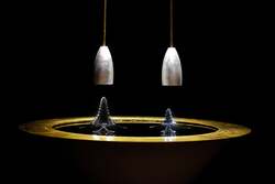 《モルフォタワー／二つの立てる渦》児玉 幸子