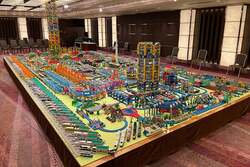 プラレールの巨大ジオラマ展示