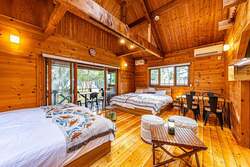 コテージ＜4ベッド＞ 内装