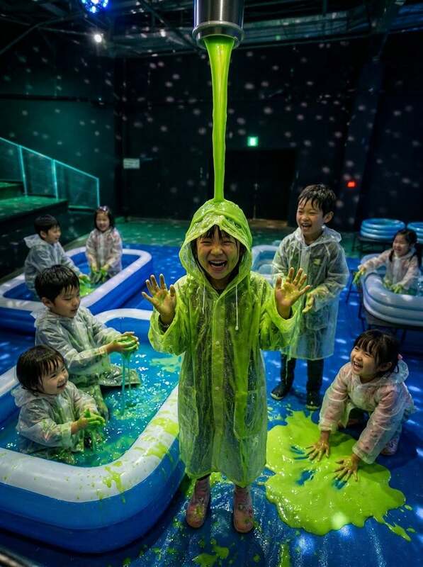 流れ落ちるスライムの滝
