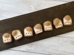 「ビスコの箱がロボットに!?　入場無料で動物ふれあいも楽しめる、GWのモリコロパーク」の写真