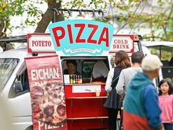 「ビスコの箱がロボットに!?　入場無料で動物ふれあいも楽しめる、GWのモリコロパーク」の写真