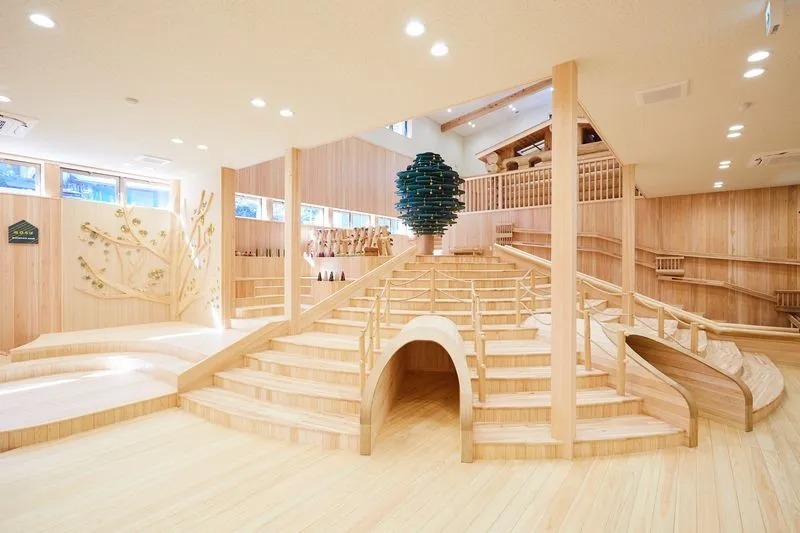 建物・内装・家具・おもちゃには檜原村の森林資源をたくさん使用しています