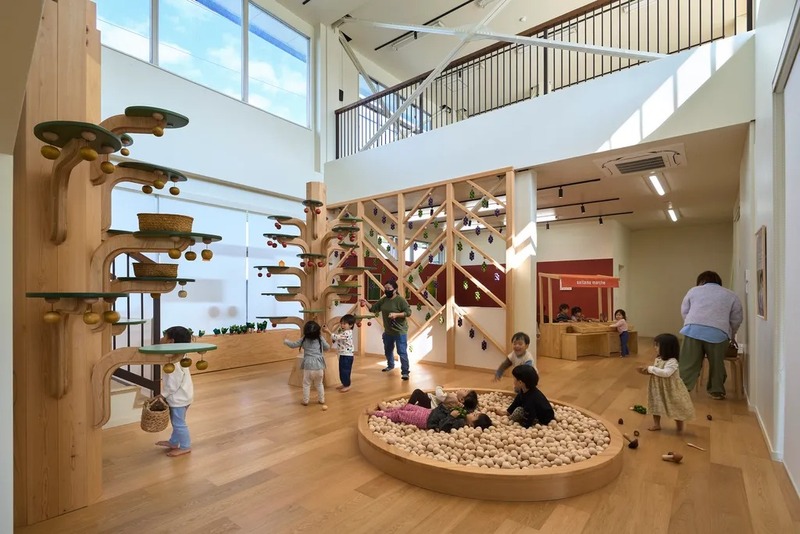 「幼稚園館（WEST）」は開放的な空間広がるスポット