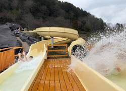 「温泉テーマパークが大人1,000円・子供500円！箱根ユネッサンで「勝手に三島市民割！」」の写真