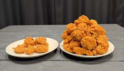 「ほぼ1kgのチーズ・からあげ・ポテトが登場！　ドミノ・ピザのデカ盛り祭がGWに開幕」の写真