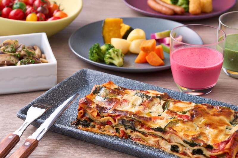 ベジタブルラザニアや温野菜、スムージーなどベジタブルメニューも豊富
