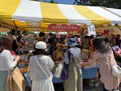 「入場無料・予約不要！日本最大級のブックフェスタが上野で　絵本4万冊＆読み聞かせも」の写真