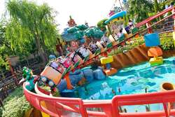 東京ディズニーランド  アトラクション「ガジェットのゴーコースター」“びしょ濡れ”バージョン