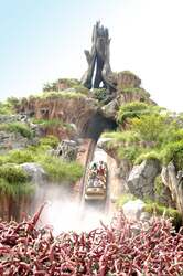 東京ディズニーランド  アトラクション「スプラッシュ・マウンテン“もっと！びしょ濡れMAX”」