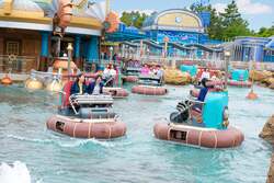 東京ディズニーシー  アトラクション「アクアトピア“びしょ濡れ”バージョン」