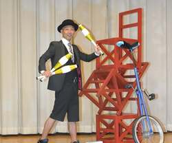 PerformerZENのバラエティーショー