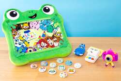 ボニーのお部屋で遊ぶキャラクターがデザインされたグッズ
