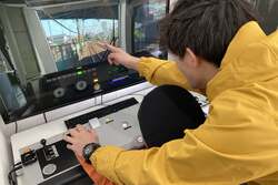 運転士シミュレータ体験