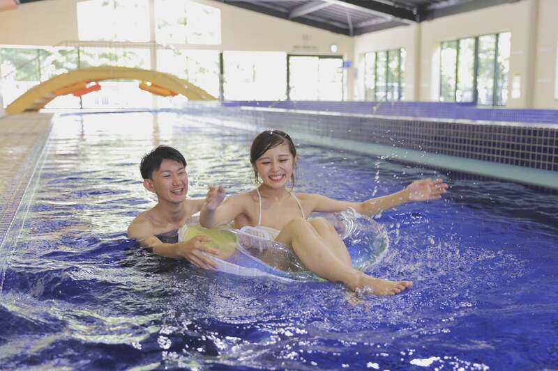 流れるプール「ボザッピィリバー」の様子