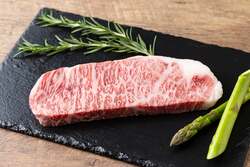 茨城県産 常陸牛 A5サーロインステーキ（200g）11,000円