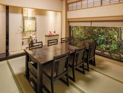 「黒毛和牛もお惣菜もお得に！　和食レストラン「梅の花」全国120店舗で父の日企画」の写真