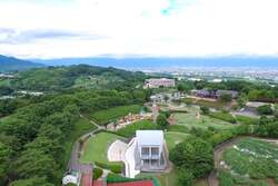 「5歳から参加OK！藍染に勾玉づくりが300円から　山梨・曽根丘陵公園で夏の体験イベント」の写真