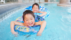 「【2026】関東の子連れにおすすめの「プール付きホテル」11選　温泉も！」の写真