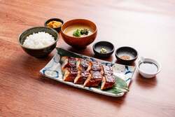 特・うなぎの蒲焼き定食 4切れ（1,890円）