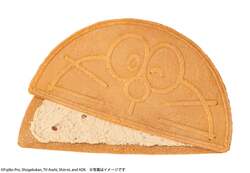 「ドラえもんと鎌倉銘菓『鎌倉半月』が夢のコラボ！　キャラメル味が夏限定で登場」の写真