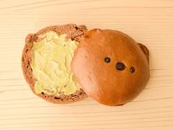 くまちゃんベーグル 450円／福ベーグル