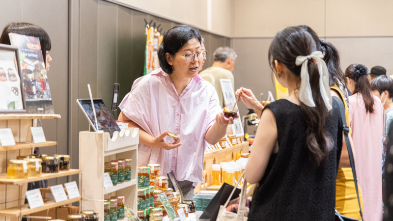 はちみつ販売会場（2025年開催時の様子）