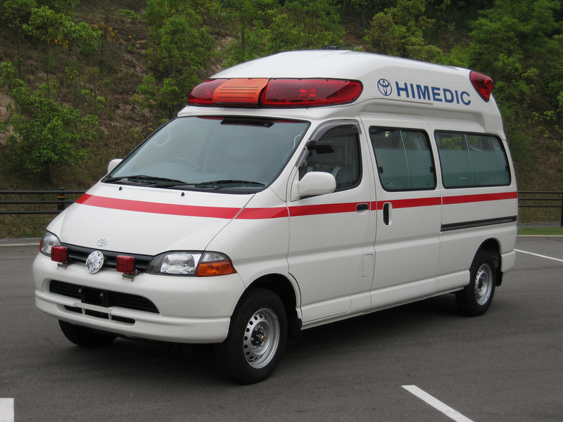 救急車（トヨタ救急車 ハイメディック 1997年・日本）