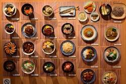 昭和基地で振る舞われる食事のサンプル　（C）東京農業大学「食と農」の博物館