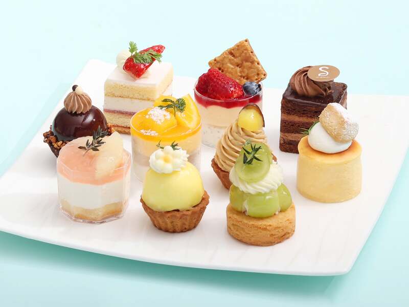 confiteria S：宝石のように美しいプチケーキ「プティフール」が人気。見た目も楽しめるスイーツが揃います。