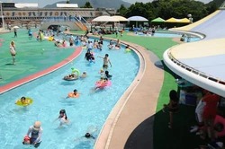 「【福岡】2026年夏休みに行きたい！おすすめ水遊びスポット11選　人気＆穴場＆無料も」の写真
