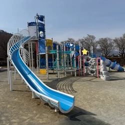 「【山梨】2026年夏休みに行きたい！おすすめ水遊びスポット10選　人気＆穴場＆無料も」の写真