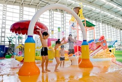 「【大阪】2026年夏休みに行きたい！おすすめ水遊びスポット11選　人気＆穴場＆無料も」の写真