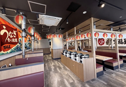 「七輪で焼くうなぎが食べ放題！家族で楽しめる新業態が横浜に新オープン　未就学児無料」の写真