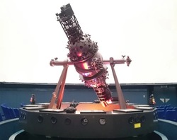 ドームの中ではいつでも満天の星空が待っています