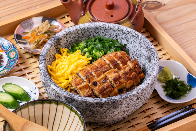 お食事処 俵やでは、平沼水産のうなぎを使ったコラボメニューも、常時提供されています