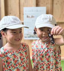 「じゃぶじゃぶ池も自由研究も！カブトムシ・クワガタと遊べる夏フェスタが埼玉の公園で」の写真