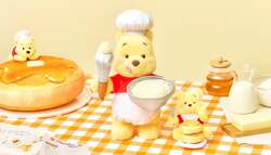 ディズニーストア「POOH HUNNY DAY 2026」 （C）Disney. Based on the "Winnie the Pooh" works by A.A. Milne and E.H. Shepard.