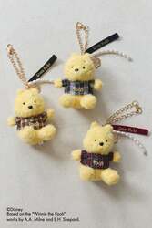 Green Parks「Winnie the Pooh/バッグチャーム」 （C）Disney. Based on the "Winnie the Pooh" works by A.A. Milne and E.H. Shepard.