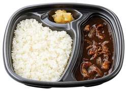 「玉ねぎのコクと牛肉の旨み プレミアム牛肉黒カレー」690円