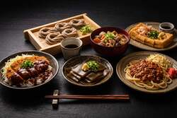 「新幹線直送！新潟海鮮 vs 上州和牛を食べ比べ「ご当地グルメ食べ尽くしフェス」in高崎」の写真