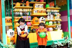 「“キッズ仮装の聖地”レゴランドでハロウィンパーティー！フォトスポット満載10/2開幕」の写真