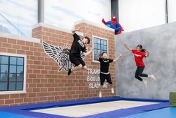 「【2026夏休み】広島のおでかけ最新人気ランキングTOP10 プール・水族館・室内遊びも」の写真