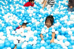 「【2026夏休み】大阪のおでかけ最新人気ランキングTOP10 室内プール・仕事体験・遊園地」の写真