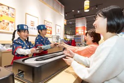 「【2026夏休み】大阪のおでかけ最新人気ランキングTOP10 室内プール・仕事体験・遊園地」の写真